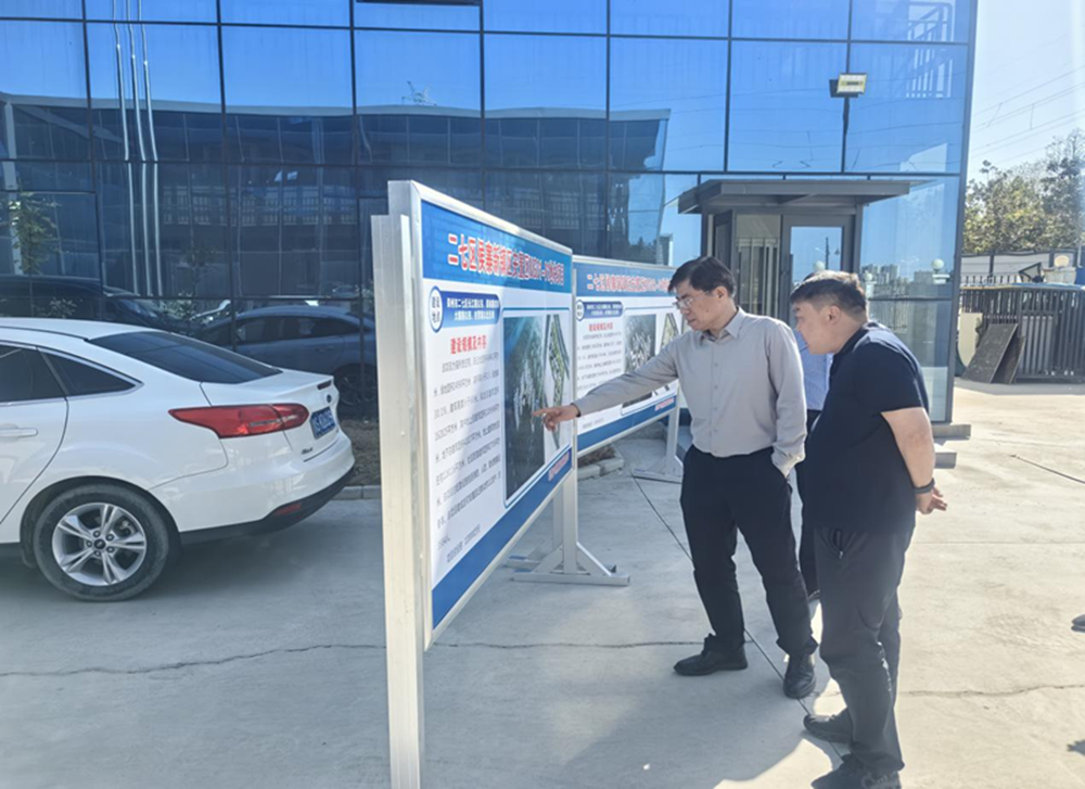 鄭州市建設(shè)投資集團(tuán)有限公司黨委書(shū)記、董事長(zhǎng)汪洋到侯寨新鎮(zhèn)區(qū)安置區(qū)項(xiàng)目調(diào)研項(xiàng)目建設(shè)工作